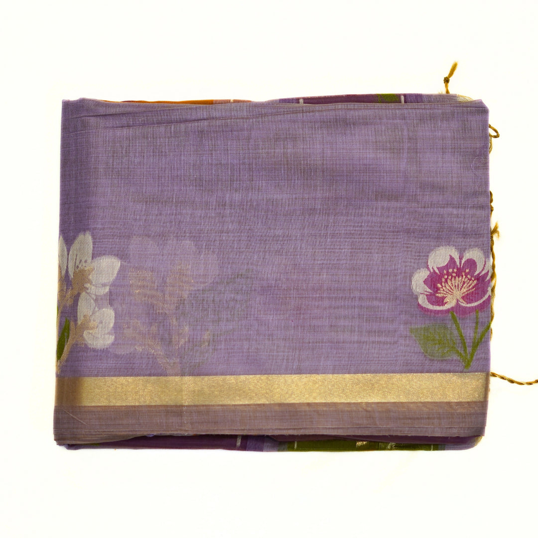 Silk cotton saree with Jamdhani floral weaving.