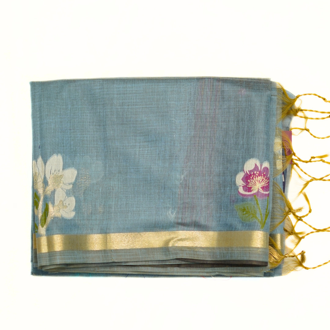 Silk cotton saree with Jamdhani floral weaving.