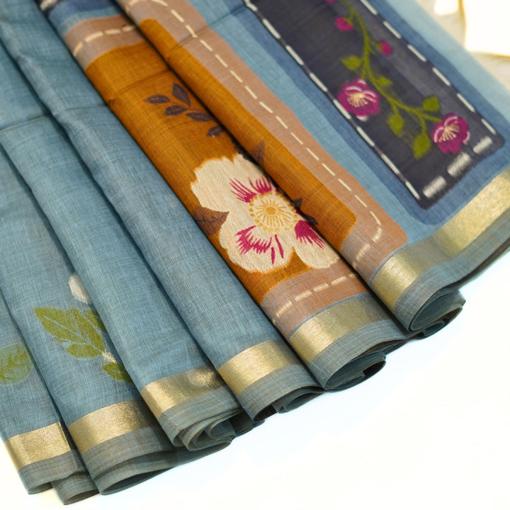 Silk cotton saree with Jamdhani floral weaving.