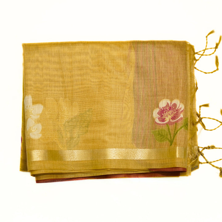 Silk cotton saree with Jamdhani floral weaving.