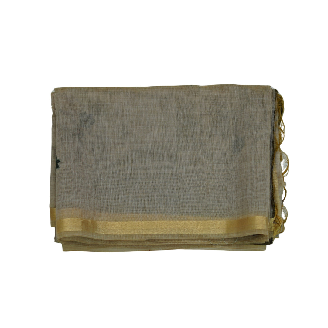 Cotton silk saree with jamdhani weaving on pallu and pleats.