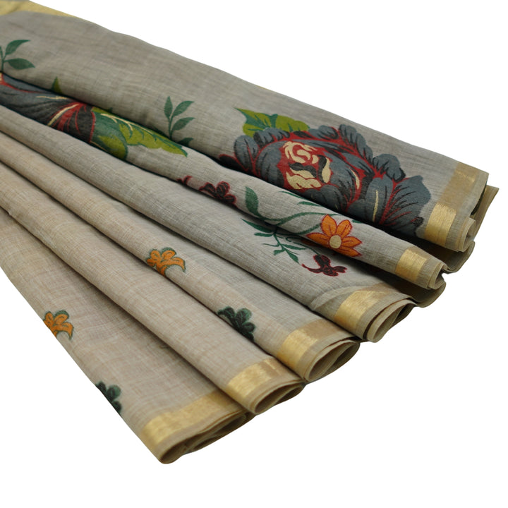 Cotton silk saree with jamdhani weaving on pallu and pleats.