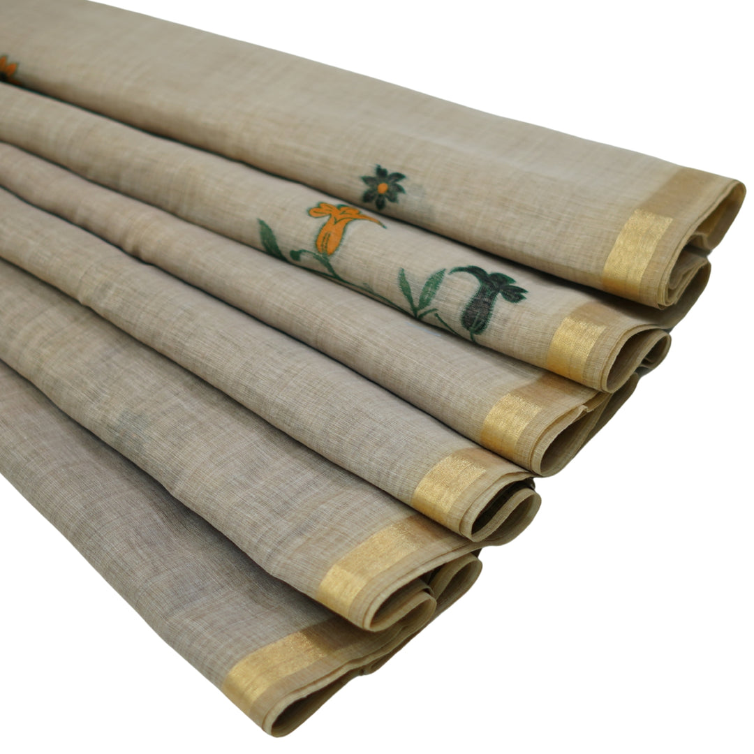 Cotton silk saree with jamdhani weaving on pallu and pleats.
