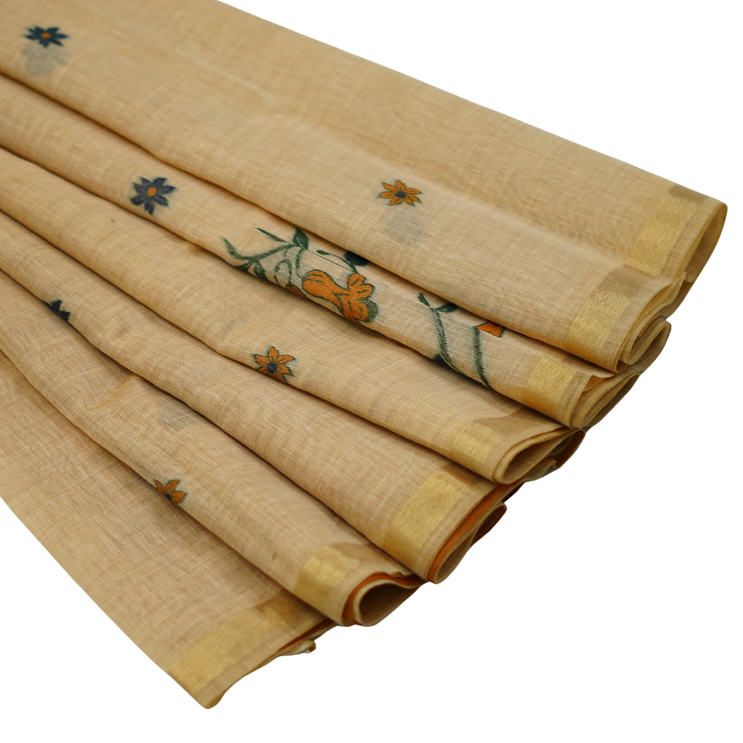 Cotton silk saree with jamdhani weaving on pallu and pleats.