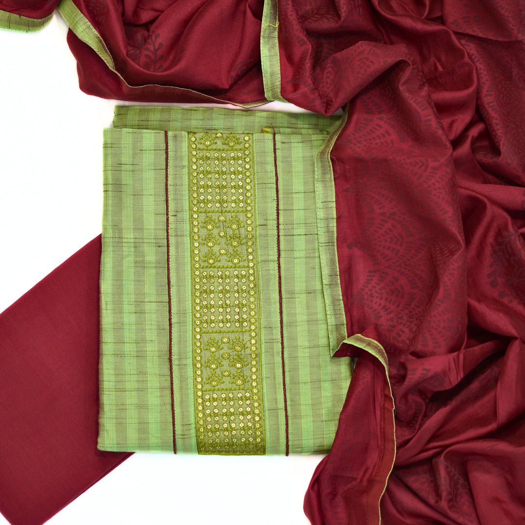 Cotton top with yoke, with cotton printed dhupatta.