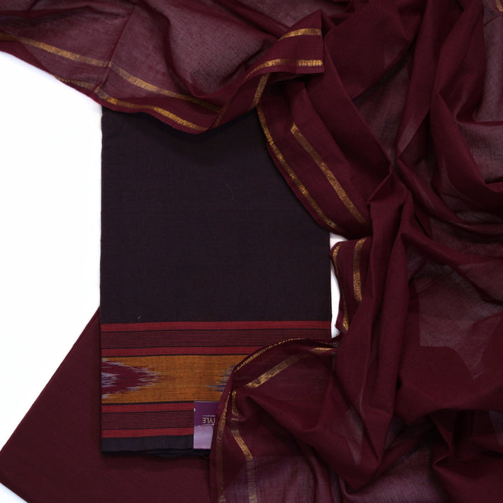 A Classic traditonal cotton Salwar top matched with a cotton bottom and cotton dhupatta.