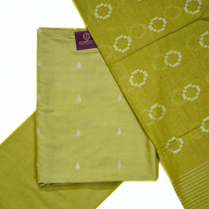 Jute silk salwar with all over print and jute weaving dhupatta.