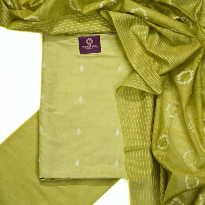 Jute silk salwar with all over print and jute weaving dhupatta.
