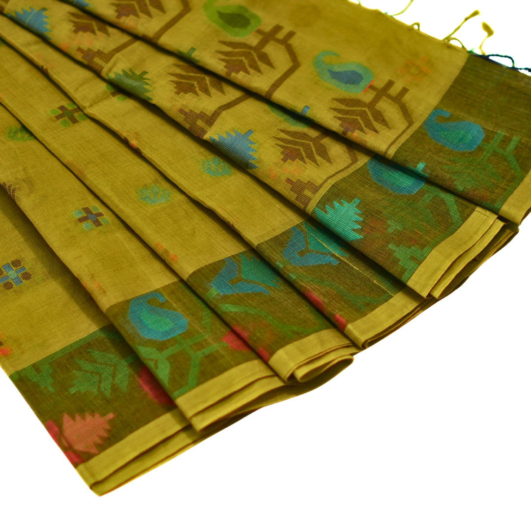 Bengal cotton saree with floral design.