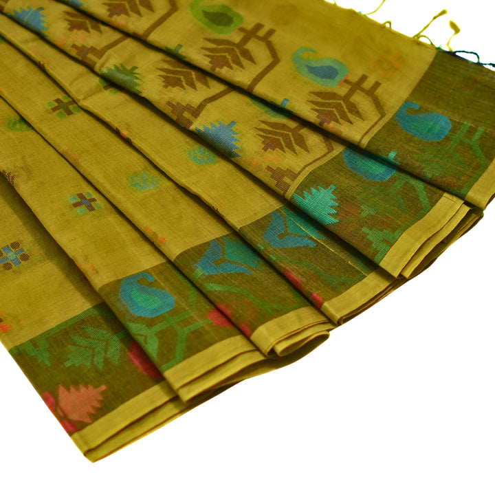 Bengal cotton saree with floral design.
