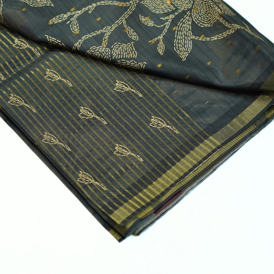 Digital printed tussar with kantha print.