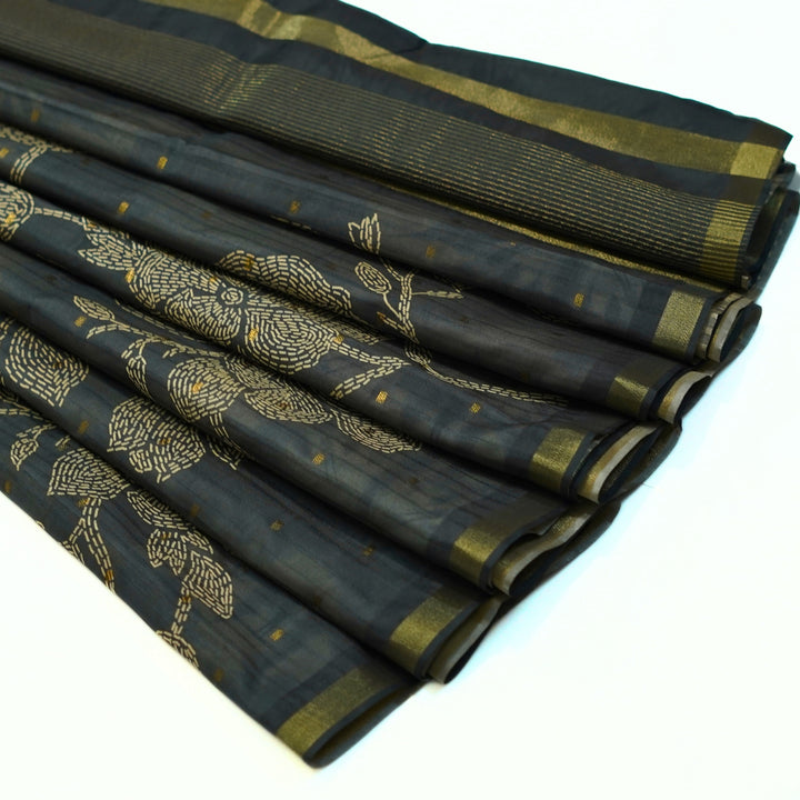 Digital printed tussar with kantha print.