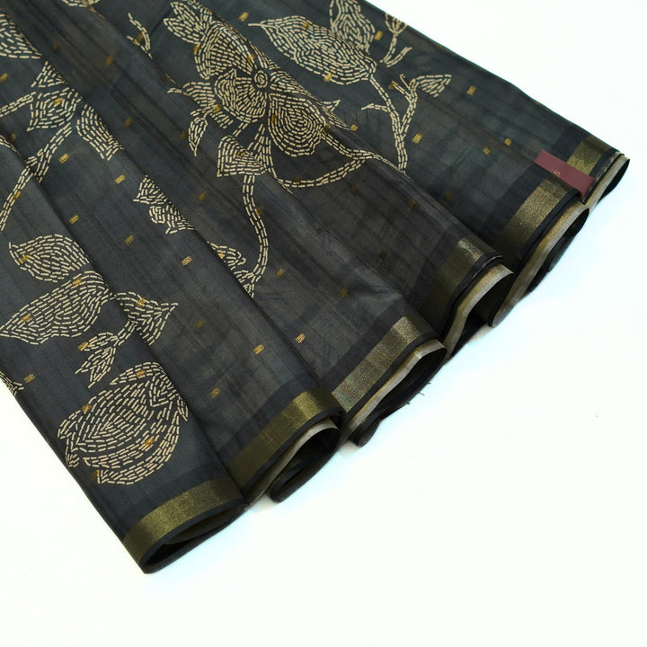 Digital printed tussar with kantha print.
