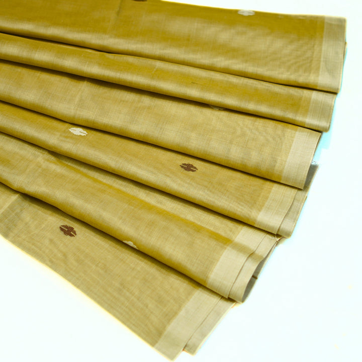 Pure bengal cotton saree with buttas all over, with rich pallu.